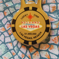 Las Vegas отварачка с магнит , снимка 1 - Прибори за хранене, готвене и сервиране - 44921255