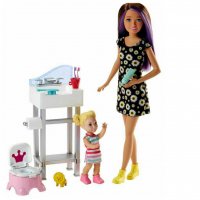 Барби Скипър кукли детегледачка комплект за баня и тоалетна кукла Barbie Skipper, снимка 2 - Кукли - 29068696