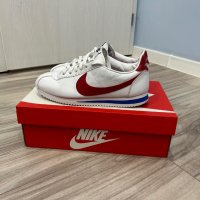 Дамски маратонки Nike, снимка 4 - Маратонки - 43180875