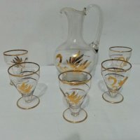 Стъклени чаши чашки и каничка , снимка 1 - Антикварни и старинни предмети - 26952852
