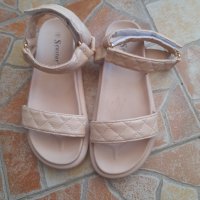 Дамски обувки, снимка 1 - Сандали - 37414614