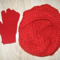 Плетен шал и ръкавици лот, снимка 1 - Шалове - 35579986