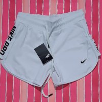 Подледни бройки! Nike дамски шорти реплика /полиамид/, снимка 1 - Къси панталони и бермуди - 32967687