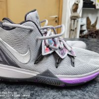 Страхотни маратонки Nike Kyrie 5 , снимка 1 - Маратонки - 35202298