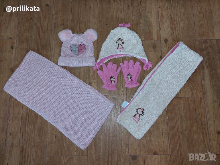 Лот 2 броя Детски комплекти от шапки шалове и ръкавици за момиче, снимка 1