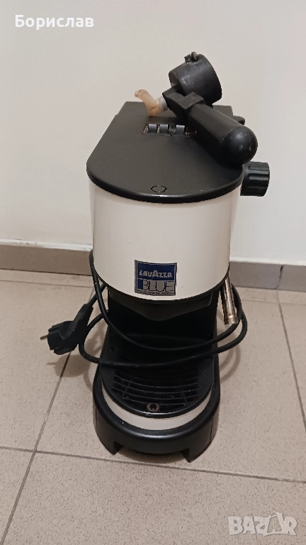 Lavazza кафемашина с капсули за ремонт или части, снимка 1