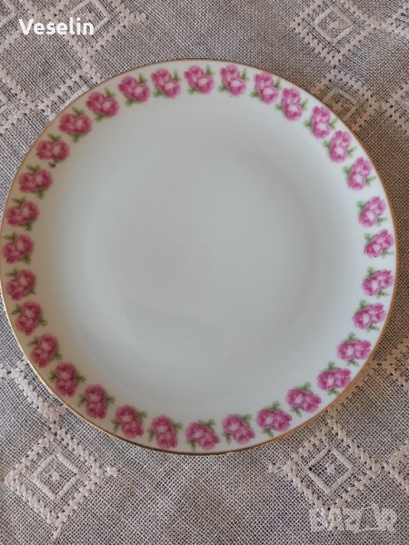 Порцеланова чиния , снимка 1