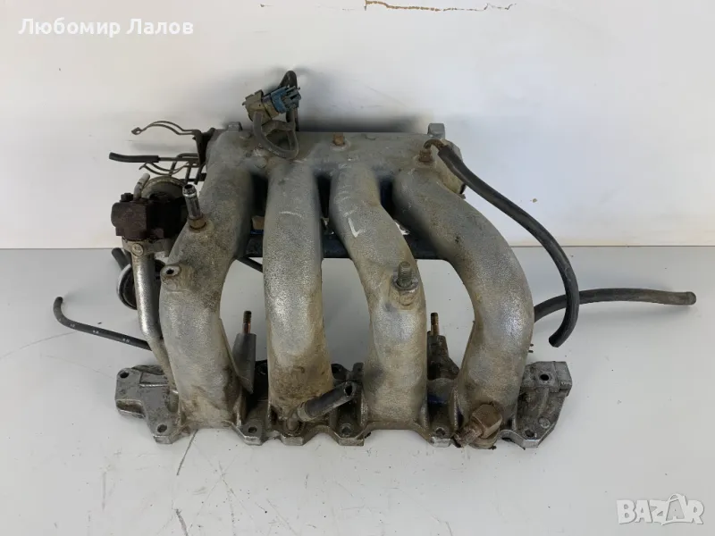 Всмукателен колектор Daihatsu Feroza 1.6 карбуратор (88-99) 86к.с., снимка 1