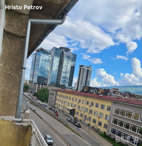 Продавам апартамент до НДК, снимка 1