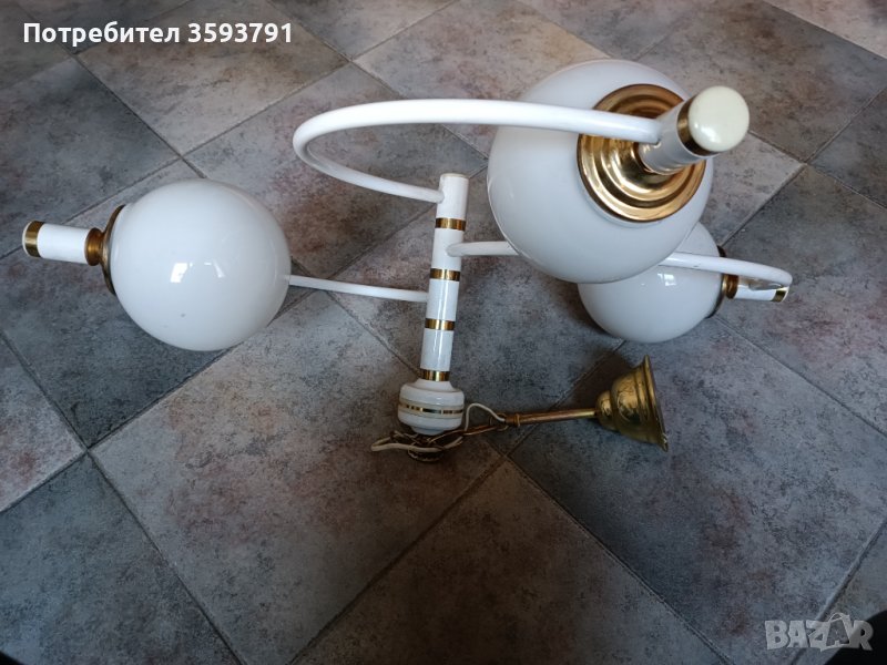 Неупотребяван полилей-пендил тройка стъклени топки диаметър 15 cм, снимка 1