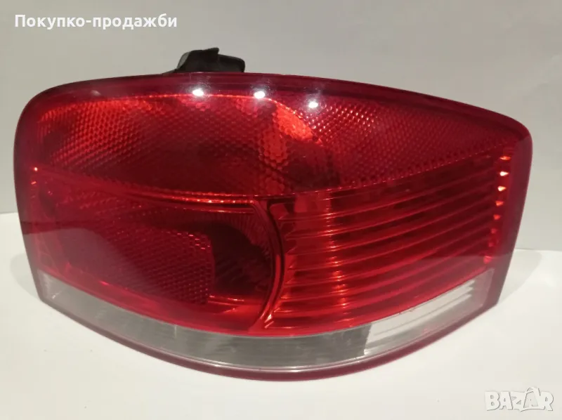 Стоп за Ауди А3 десен Audi 8p в отлично състояние без платка, снимка 1