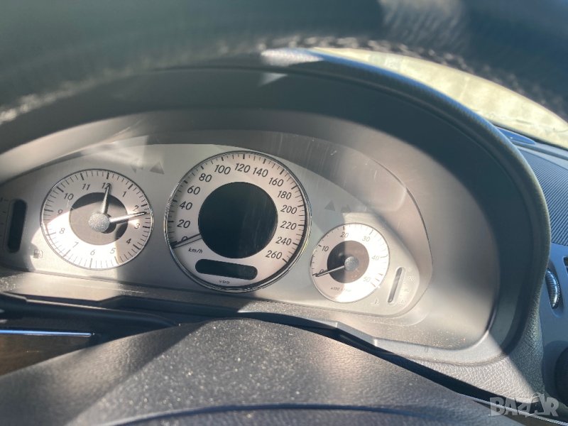 Километраж табло мерцедес е класа w211 , снимка 1