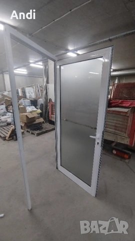 Алуминиевa вратa с касa, бяла - стъкло дясна 101/219см, снимка 14 - Дограми - 53427652