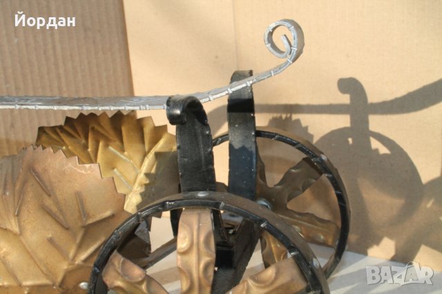 Стойка за бутилка шампанско от ковано желязо, снимка 4 - Антикварни и старинни предмети - 43516858