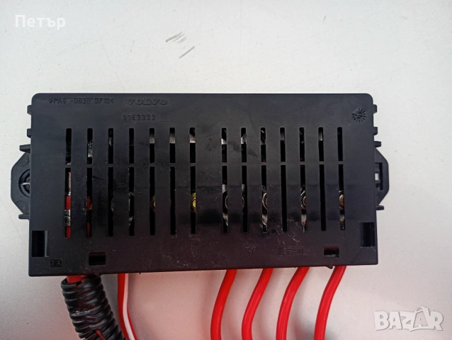 Кутия с предпазители - плюс за Volvo, снимка 3 - Части - 53586560