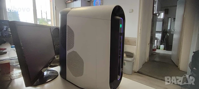 Геймърски компютър Alienware Aurora R10 Ryzen 7 5800X 8-Core, снимка 3 - Геймърски - 51215137