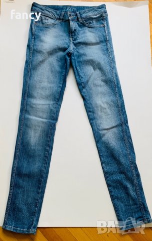 Дамски дънки Zara скини модел , снимка 2 - Дънки - 26585211