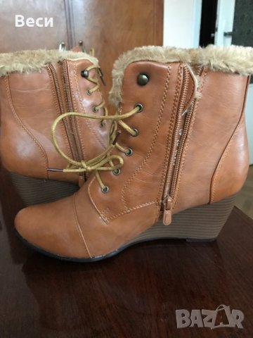 Дамски боти, снимка 2 - Дамски боти - 24681396