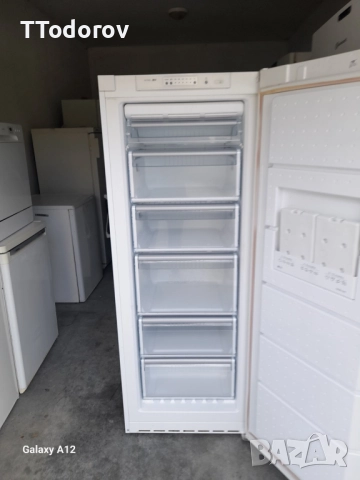 Фризер Bosch GSN81E01, NoFrost , снимка 2 - Фризери - 52297597