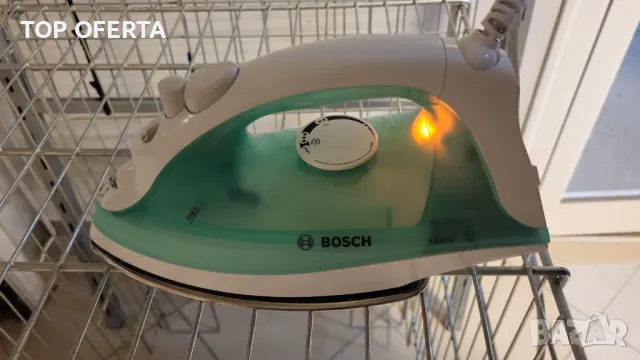 Ютия Bosch 1800 W за 30 лв, снимка 2 - Ютии - 48027642