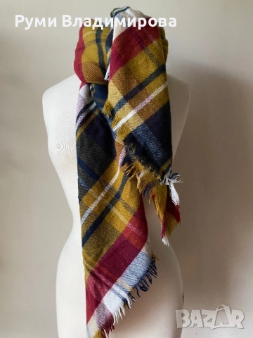 Голям шал/ тип одеало Aigle , снимка 4 - Шалове - 52570448