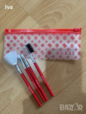 Четки за грим Guess, снимка 2 - Други - 35304239