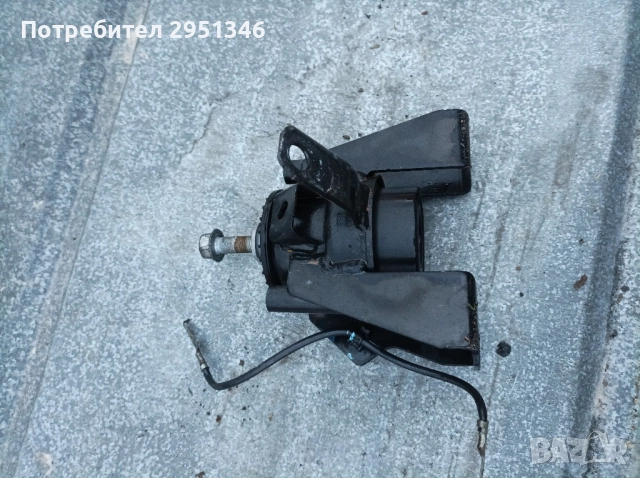 Тампон двигател Mitsubishi Space Star 