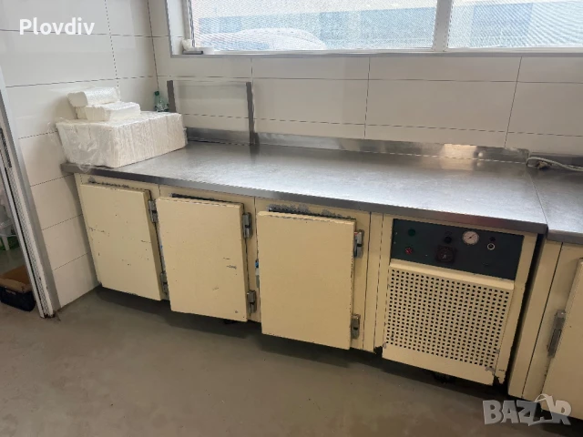 Хладилна маса, снимка 2 - Обзавеждане на кухня - 50620486