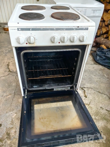 Готварска Печка Електрическа Crown Свободностояща, снимка 2 - Печки, фурни - 53581821