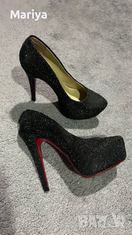 Обувки с камъни Christian Loubotin, снимка 2 - Дамски обувки на ток - 40361443
