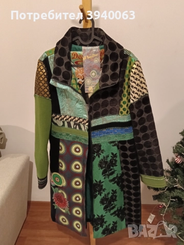 Дамско палто Desigual , снимка 2 - Палта, манта - 52889251