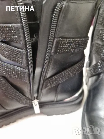 Guess , снимка 5 - Дамски боти - 48256365