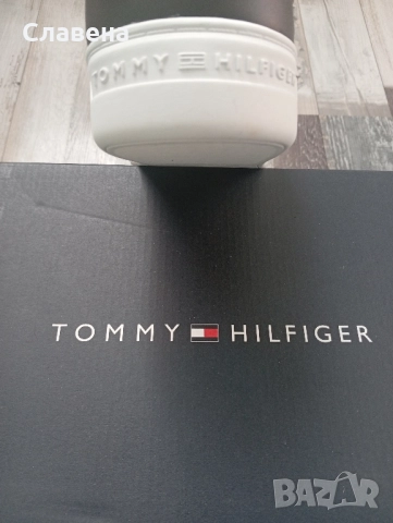 Дамски маратонки Tommy Hilfiger Нови!, снимка 4 - Кецове - 52657135