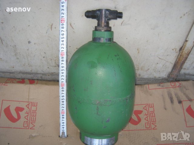 хидравличен акумулатор, снимка 2 - Други машини и части - 27878101