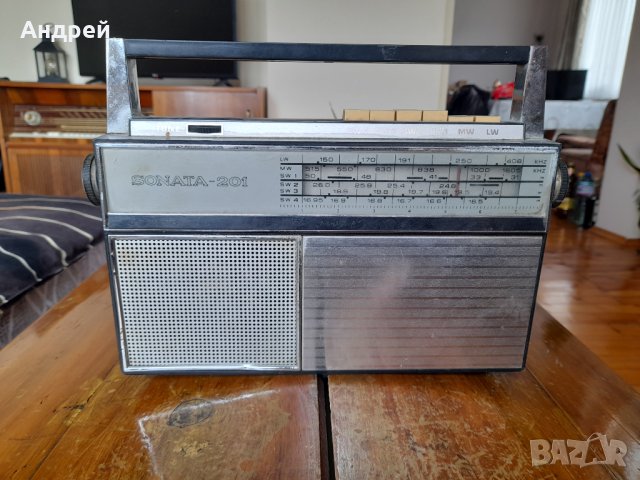 Старо радио,радиоприемник Sonata 201