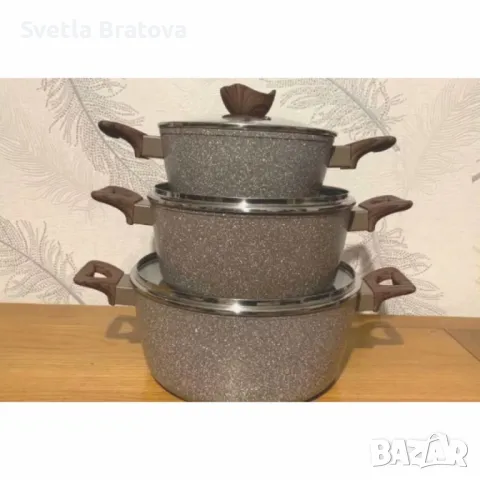 Комплект от 3 алуминиеви тенджери с капак