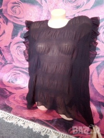 Черна феерична широк модел блуза с къдри на раменете от шифон ХЛ, снимка 4 - Тениски - 37456273