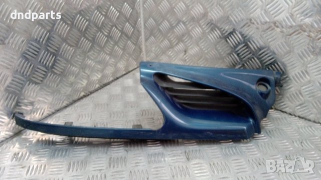 Дясна решетка Renault Megane Scenic 1.6i 90кс. 1997г.