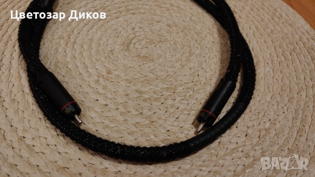 The MCRU interconnect with KLE Innovations Silver Harmony RCA plugs, снимка 2 - Аудиосистеми - 53585564