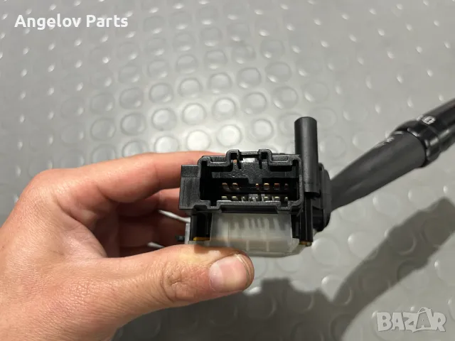 Лостчето на чистачките за Toyota Avensis T25, снимка 3 - Части - 49643855