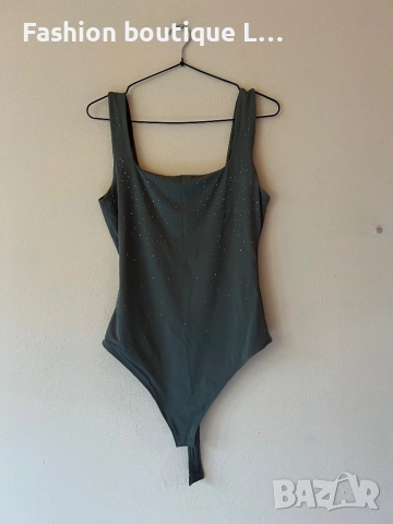 Еластични боди с камъчета отпред и отзад и подплата,за да не прозира. S / M размер ❤️❤️❤️❤️❤️❤️