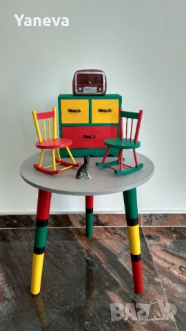 Детски, сгъваеми маси с ръчно рисувани цветни крака. , снимка 6 - Декорация за дома - 53308498