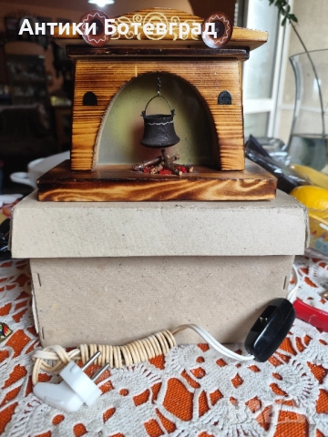 нощна лампа от соца макет на огнище , снимка 1