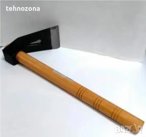 Тесла 700гр. с дървена букова дръжка 