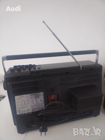 SHARP 10P-18G Радио/Касетофон/Телевизор, снимка 4 - Радиокасетофони, транзистори - 52791380