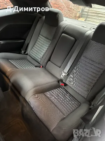 Dodge Challenger 5.7 HEMI R/T, снимка 4 - Автомобили и джипове - 49408020