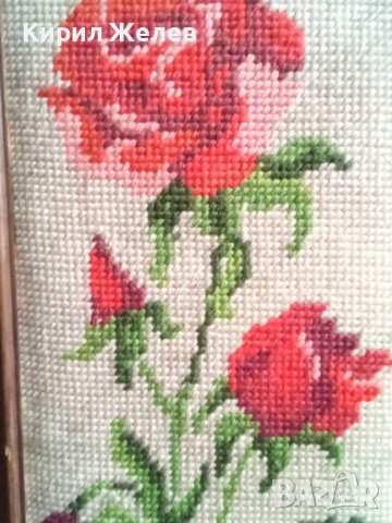 ГОЛЯМ СТАР ГОБЛЕН - ЦВЕТЯ РОЗИ МНОГО ХУБАВ в ДЪРВЕНА РАМКА 30911, снимка 7 - Гоблени - 37791586