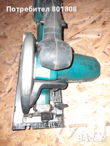 Ръчен циркуляр Макита/Makita DSS501, снимка 3 - Циркуляри - 51874696