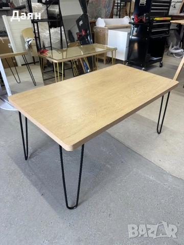 Холна маса с метални крачета 100х55х48см 