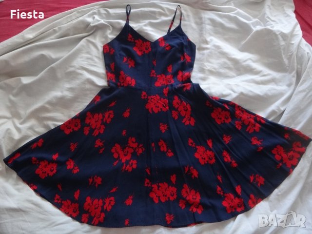 Нова оригинална рокля GAP